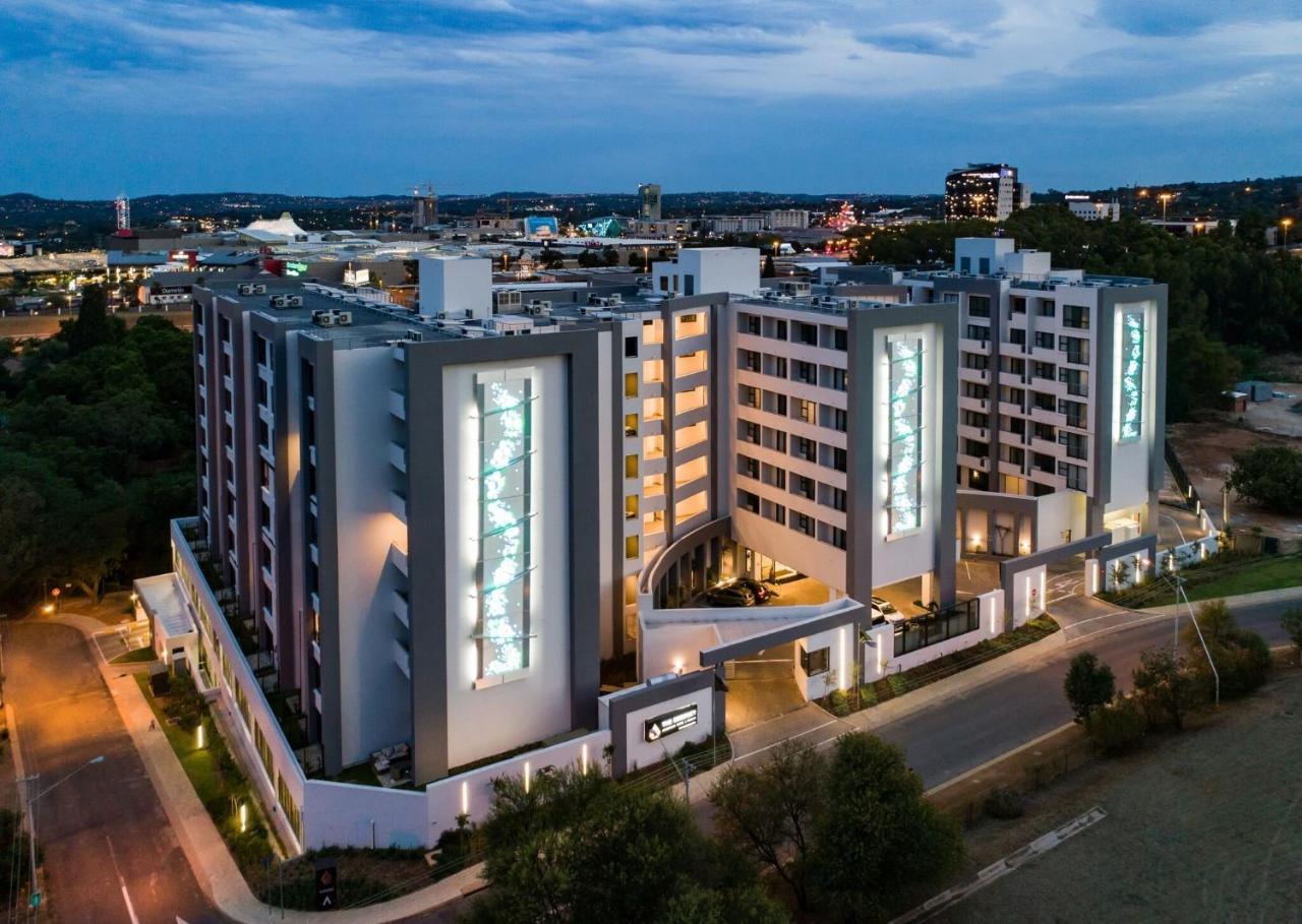 The Regency Apartment Hotel Menlyn Pretoria Exterior photo