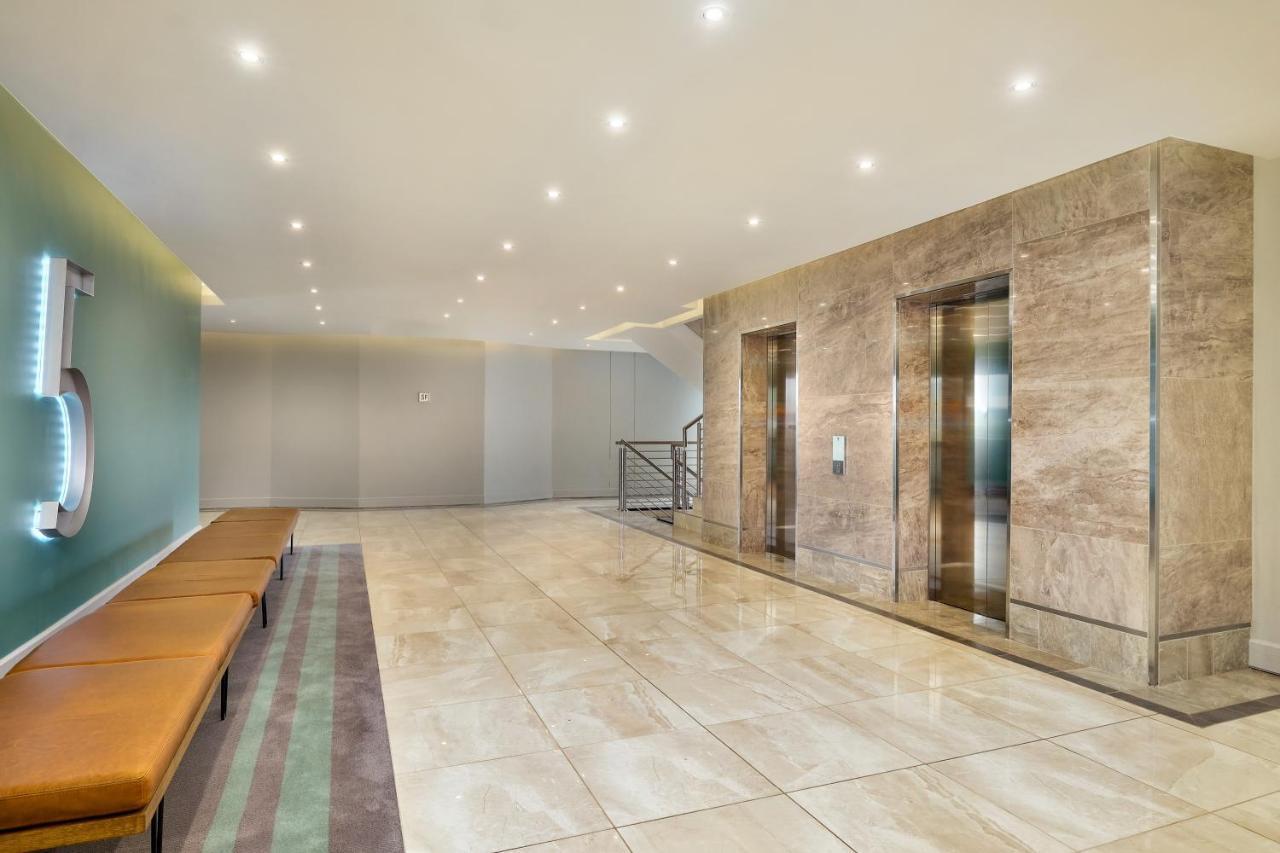 The Regency Apartment Hotel Menlyn Pretoria Exterior photo