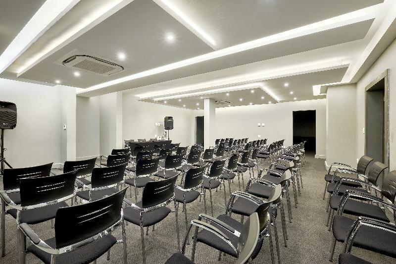 The Regency Apartment Hotel Menlyn Pretoria Exterior photo